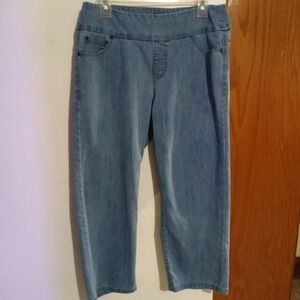 Chadwicks – Maternity Capri Crop Jeans No Panel Pull On - Light Wash – Size 12